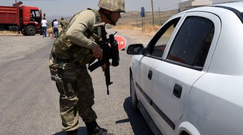 Un ataque con coche bomba del PKK mata a dos soldados en Turquía Un ataque con coche bomba del PKK mata a dos soldados en Turquía