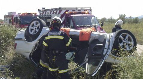 Tres muertos en un accidente de tráfico en Canet Lo Roig (Castellón) Tres muertos en un accidente de tráfico en Canet Lo Roig (Castellón)