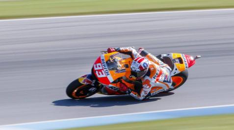 Márquez se hace con la pole en un pleno de españoles en primera fila Márquez se hace con la pole en un pleno de españoles en primera fila