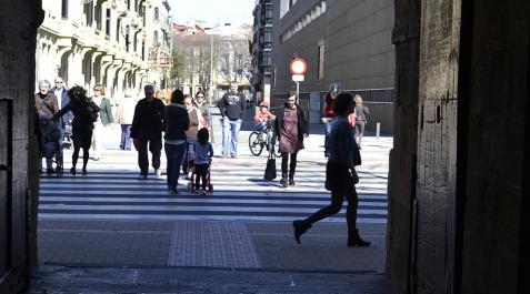 El sol bañó Pamplona este domingo_5 Para este lunes en Navarra se esperan temperaturas máximas de hasta 20 grados.