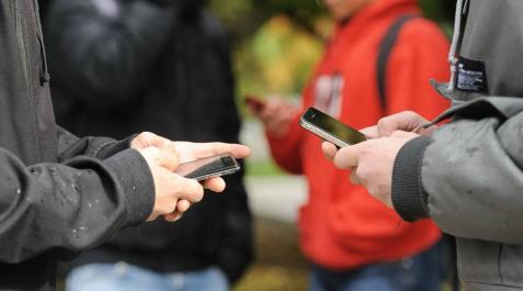 2 de cada 10 jóvenes utilizan internet para encontrar sexo 2 de cada 10 jóvenes utilizan internet para encontrar sexo