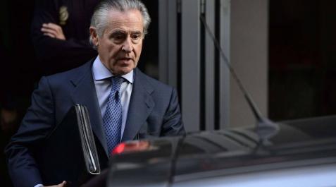 El juez impone fianzas pecuniarias de 16 millones a Blesa y de tres a Rato El juez impone fianzas pecuniarias de 16 millones a Blesa y de tres a Rato