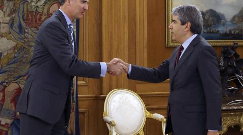 El Rey recibe a Francesc Homs por segunda vez en nueve días El Rey recibe a Francesc Homs por segunda vez en nueve días