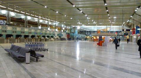 Evacuada una terminal del aeropuerto de Gotemburgo tras una amenaza de bomba Evacuada una terminal del aeropuerto de Gotemburgo tras una amenaza de bomba