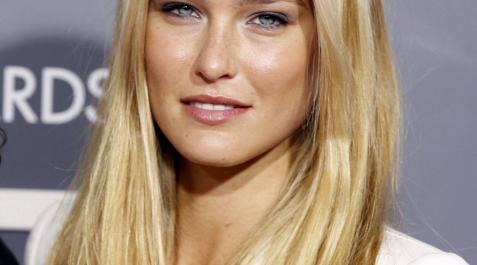 Bar Refaeli anuncia su primer embarazo en Instagram Bar Refaeli anuncia su primer embarazo en Instagram