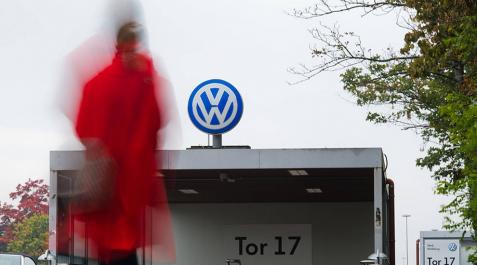 Volkswagen revisará sus inversiones tras el escándalo, según el comité Volkswagen revisará sus inversiones tras el escándalo, según el comité