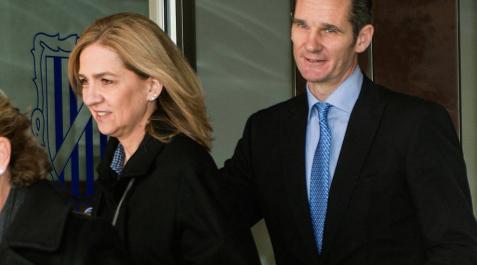 La secretaria de Urdangarin usó la visa de la infanta sin su autorización La secretaria de Urdangarin usó la visa de la infanta sin su autorización