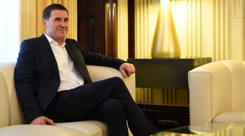 Otegi invita a Podemos y a sus aliados a sumarse al independentismo tras el 26J Otegi invita a Podemos y a sus aliados a sumarse al independentismo tras el 26J