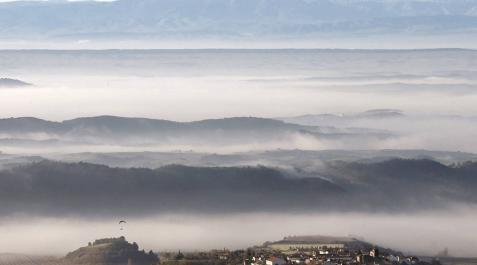 Bancos de niebla que levantarán por la tarde y temperaturas sin cambios Bancos de niebla que levantarán por la tarde y temperaturas sin cambios