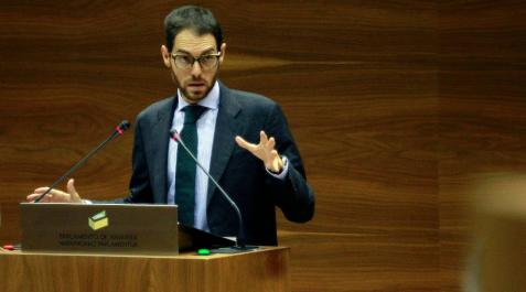 Sergio Sayas, en una intervención en el Parlamento. Sergio Sayas, en una intervención en el Parlamento.