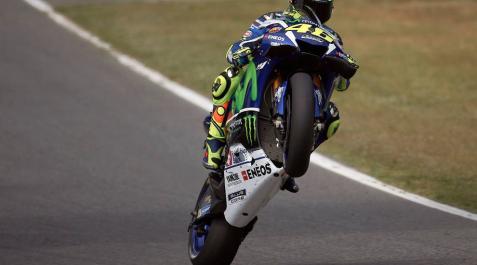 Rossi gana en Montmeló y Márquez recupera el liderato del Mundial Rossi gana en Montmeló y Márquez recupera el liderato del Mundial