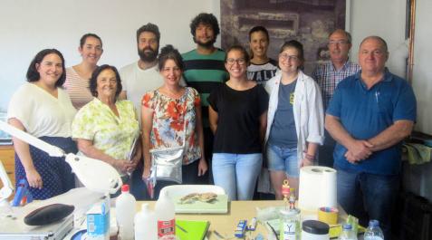 De izda. a dcha., en la primera fila, Marta Gómara , Charo Fuertes, la concejal Mª Mar Azagra, Begoña Serrano, Mirian Sánchez, y el edil Ángel Chivite. Atrás, Paloma Lorente, Ángel Santos, Óscar Bonilla, Inmaculada Delage y Santiago Rueda. De izda. a dcha., en la primera fila, Marta Gómara , Charo Fuertes, la concejal Mª Mar Azagra, Begoña Serrano, Mirian Sánchez, y el edil Ángel Chivite. Atrás, Paloma Lorente, Ángel Santos, Óscar Bonilla, Inmaculada Delage y Santiago Rueda.