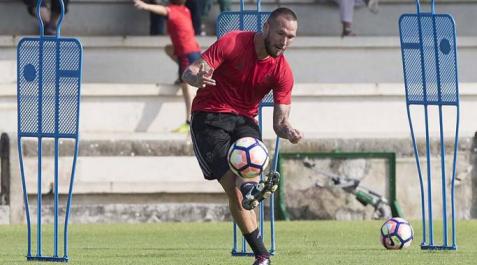 Primer entrenamiento de Digard Primer entrenamiento de Digard
