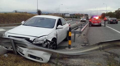 Un vecino de Zizur, herido tras salirse de la vía en la A15 en Galar Un vecino de Zizur, herido tras salirse de la vía en la A15 en Galar