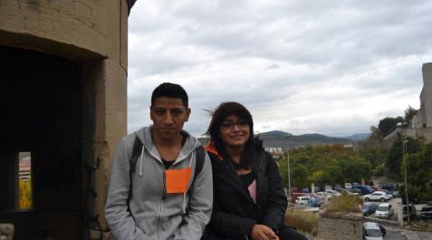 Jhimy y Paola, de Bolivia, estuvieron casi una década separados de sus padres Jhimy y Paola, de Bolivia, estuvieron casi una década separados de sus padres