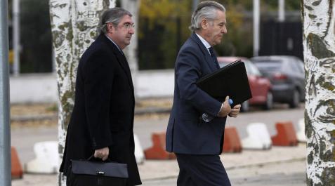 Blesa y Rato se quejan de que se les haya “cortado la cabeza” antes de dictar sentencia Blesa y Rato se quejan de que se les haya “cortado la cabeza” antes de dictar sentencia