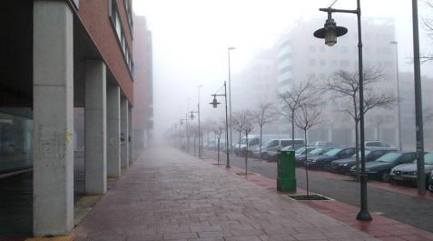 La niebla ha cubierto Pamplona en las primeras horas de este sábado