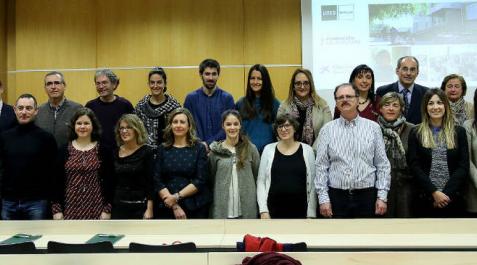 Veinte proyectos de investigación de la UNED, becados con 2.500 euros Veinte proyectos de investigación de la UNED, becados con 2.500 euros