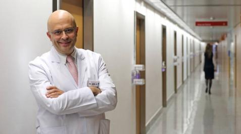 “Superar una leucemia me ha hecho ser mejor médico” “Superar una leucemia me ha hecho ser mejor médico”