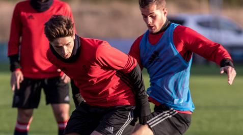 Javi Álamo, Fuentes y Olavide, descartes en la primera lista de Vasiljevic Javi Álamo, Fuentes y Olavide, descartes en la primera lista de Vasiljevic