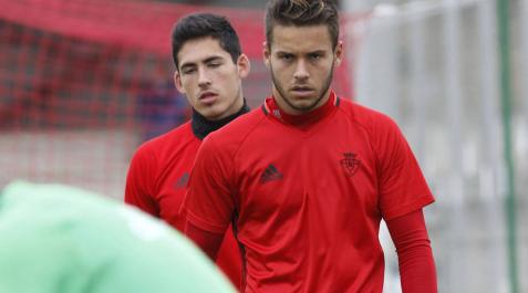 Álvaro Fernández entra en la convocatoria de Vasiljevic y Mario se recupera Álvaro Fernández entra en la convocatoria de Vasiljevic y Mario se recupera