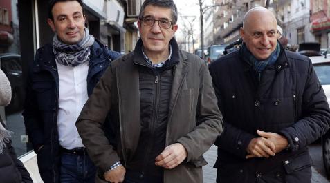 Patxi López se presentará a secretario general del PSOE Patxi López se presentará a secretario general del PSOE