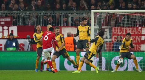 El Bayern de Javi Martínez pasa el rodillo y deja encarrilado su pase a cuartos El Bayern de Javi Martínez pasa el rodillo y deja encarrilado su pase a cuartos