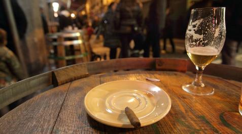 Denunciados tres bares en Navarra, uno por vender alcohol a menores Denunciados tres bares en Navarra, uno por vender alcohol a menores