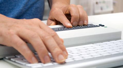 Investigan si dos menores usurparon la identidad de una profesora en internet Investigan si dos menores usurparon la identidad de una profesora en internet