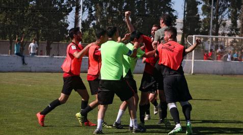 El CD Cortes toma ventaja El CD Cortes toma ventaja