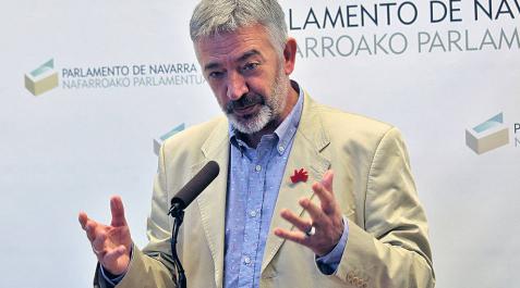 Koldo Martínez pide a UPN que olvide Koldo Martínez pide a UPN que olvide