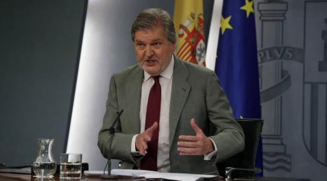 El Gobierno retirará fondos a Cataluña si se destinan al referéndum El Gobierno retirará fondos a Cataluña si se destinan al referéndum