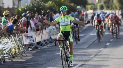 Una victoria de sangre fría en la primera etapa de la Vuelta a Pamplona Una victoria de sangre fría en la primera etapa de la Vuelta a Pamplona