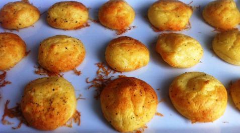 Bollitos de queso y queso Bollitos de queso y queso