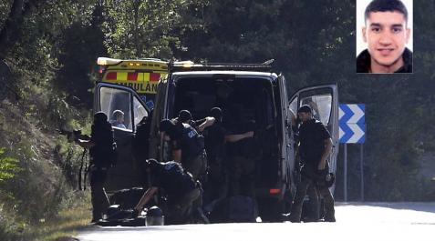 El autor del atentado de Barcelona muere abatido por los Mossos El autor del atentado de Barcelona muere abatido por los Mossos