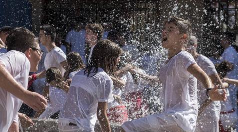 Cohete de las fiestas de Dicastillo Dicastillo inicia sus fiestas populares de 2017