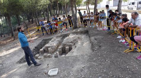 Unas excavaciones descubren restos de una villa romana en Ribaforada Unas excavaciones descubren restos de una villa romana en Ribaforada