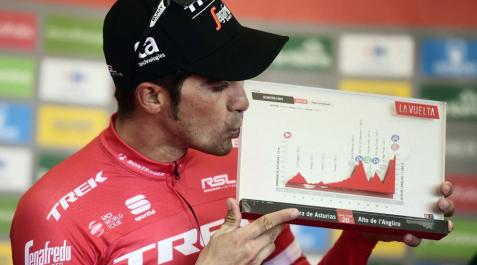 Un heroico Contador conquista el Angliru Un heroico Contador conquista el Angliru