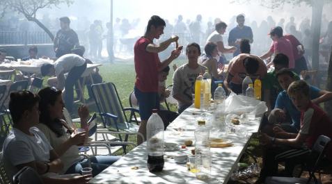 Costillada popular en Villava Villava celebra una costillada popular con motivo en las fiestas 2017