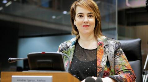 Aznárez recuerda a las víctimas de la violencia machista en su primer discurso Aznárez recuerda a las víctimas de la violencia machista en su primer discurso