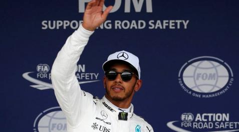 Hamilton logra la pole que le faltaba en Suzuka y Alonso saldrá último Hamilton logra la pole que le faltaba en Suzuka y Alonso saldrá último