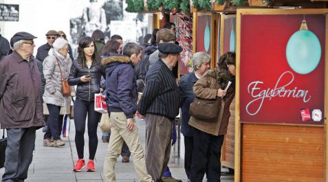 La feria de Navidad contará con una churrería, 27 casetas y una ONG La feria de Navidad contará con una churrería, 27 casetas y una ONG