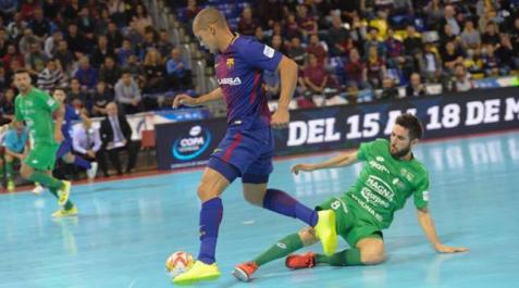 Osasuna Magna logra un sufrido punto ante el Barça en el Palau Osasuna Magna logra un sufrido punto ante el Barça en el Palau