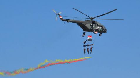 El ejército iraquí celebra con desfile militar el fin de la guerra contra el EI El ejército iraquí celebra con desfile militar el fin de la guerra contra el EI