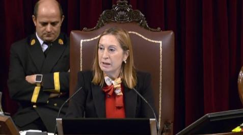 Bronca de Ana Pastor por el ruido en el pleno Bronca de Ana Pastor por el ruido en el pleno