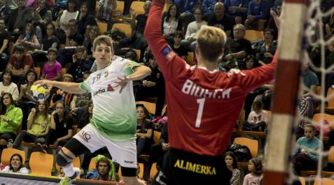 Anaitasuna recibe al Logroño en busca de su novena victoria consecutiva Anaitasuna recibe al Logroño en busca de su novena victoria consecutiva