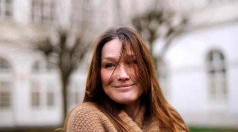 Carla Bruni se implicará en la campaña de Sarkozy Carla Bruni se implicará en la campaña de Sarkozy