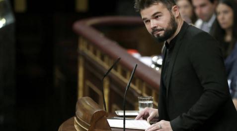 El portavoz adjunto de ERC en el Congreso, Gabriel Rufián durante su intervención en el debate de investidura. El portavoz adjunto de ERC en el Congreso, Gabriel Rufián durante su intervención en el debate de investidura.