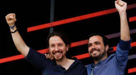 Pablo Iglesias y Alberto Garzón durante un acto electoral de Unidos Podemos en Barcelona. Pablo Iglesias y Alberto Garzón durante un acto electoral de Unidos Podemos en Barcelona.