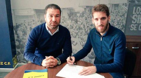 Fausto Tienza ficha por el Cádiz, rival directo de Osasuna Fausto Tienza ficha por el Cádiz, rival directo de Osasuna